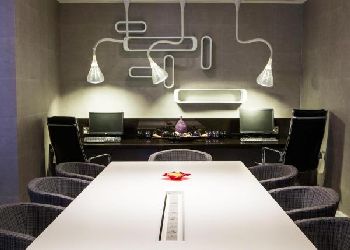 Crowne Plaza Ealing - Hanger Lane