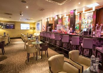 Crowne Plaza Ealing - Hanger Lane