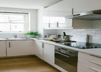 Europa House Apartments