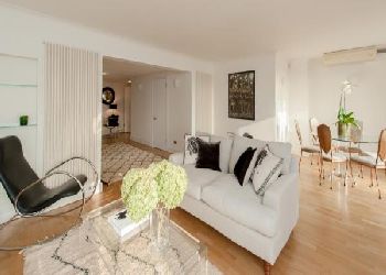 Europa House Apartments