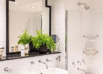 Europa House Apartments