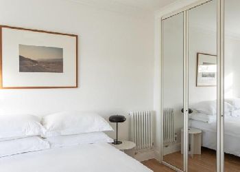 Europa House Apartments