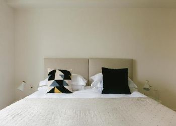 Europa House Apartments