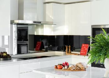 Europa House Apartments