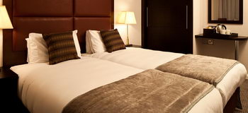 Mercure Kensington bedroom