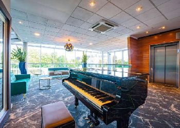 Novotel London West Hotel