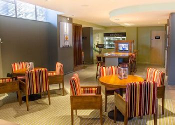 Premier Inn Hammersmith Hotel