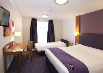 Premier Inn Hammersmith Hotel