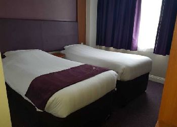 Premier Inn Hammersmith Hotel