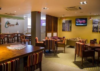 Premier Inn Hammersmith Hotel
