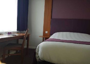 Premier Inn Hammersmith Hotel