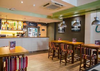 Premier Inn Hammersmith Hotel
