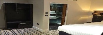 W14 Bedroom