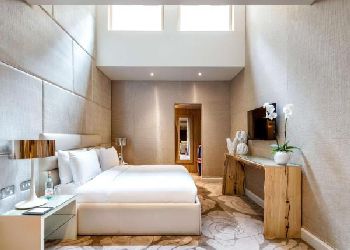 Radisson Blu May Fair Hotel