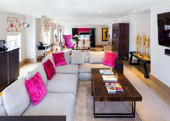 Radisson Blu May Fair Hotel