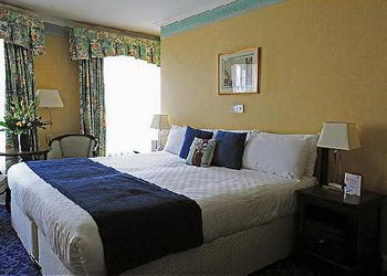 Standard Bedroom