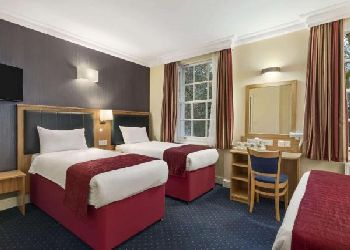 Days Inn Hyde Park Hotel