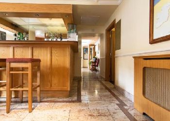 Days Inn Hyde Park Hotel
