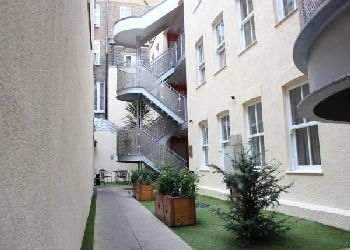 Grand Plaza Apartments Bayswater 