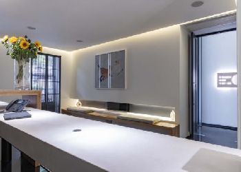 La Suite West Hotel