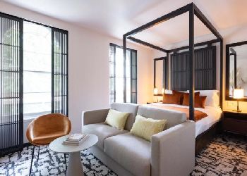 La Suite West Hotel