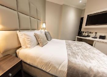 The Crescent Hyde Park