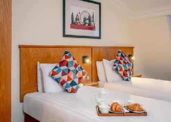Queensway Hotel