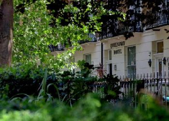 Queensway Hotel