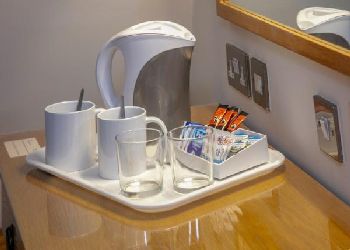 Queensway Hotel