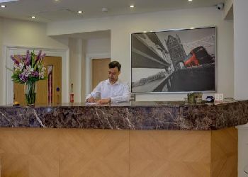 Queensway Hotel