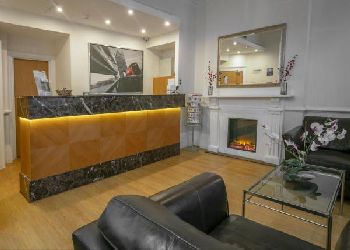 Queensway Hotel