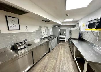 Smart Hyde Park View Hostel