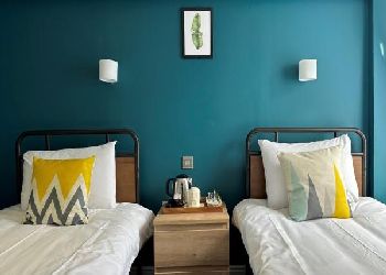 Smart Hyde Park View Hostel