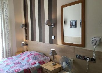 St George Hotel/Hostel