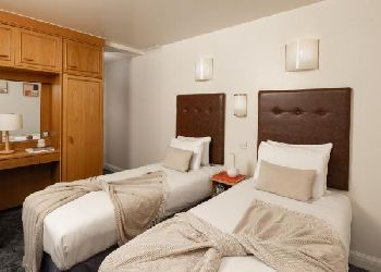 St. Giles Hotel