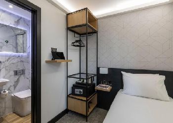 St. Giles Hotel