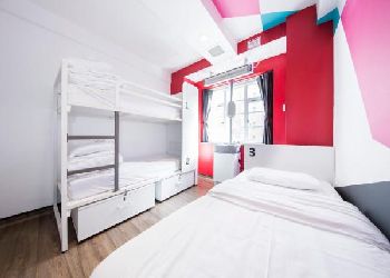 Generator Hotel