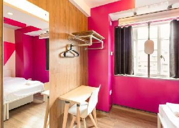 Generator Hotel