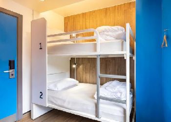 Generator Hotel