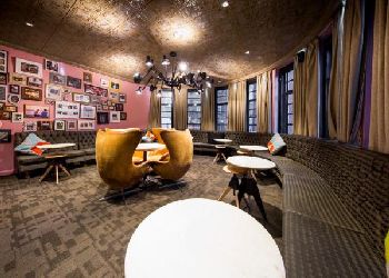 Generator Hotel