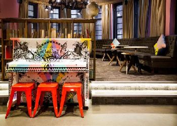 Generator Hotel