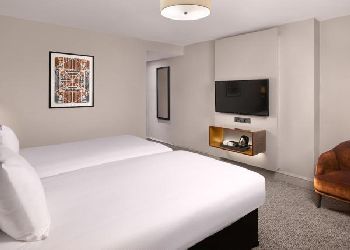 Strand Palace Hotel